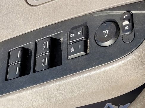 Used 2015 Honda Odyssey Touring Elite image 24