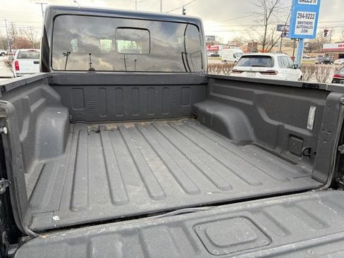 Used 2022 Jeep Gladiator Rubicon w/ LED Lighting Group AWD/4WD image 14