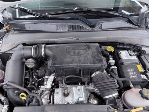 Used 2025 Jeep Compass Trailhawk AWD/4WD image 16
