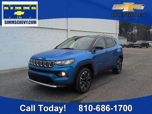 Used 2022 Jeep Compass Limited image 1
