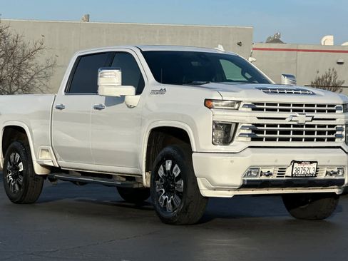 Used 2020 Chevrolet Silverado 2500 High Country image 5