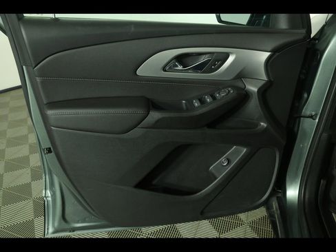 Used 2022 Chevrolet Traverse LT w/ LPO, Floor Liner Package image 21