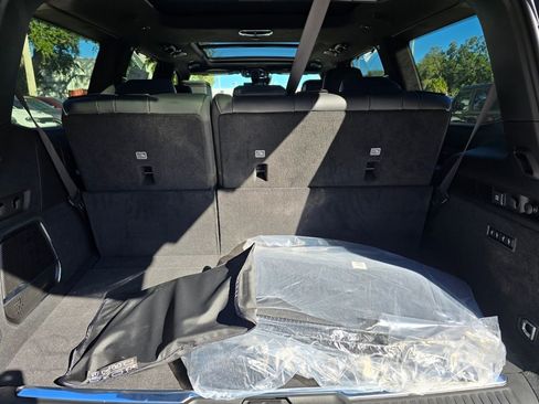 New 2025 Jeep Grand Wagoneer Series II Obsidian w/ Quick Order Packagew 28T AWD/4WD image 46