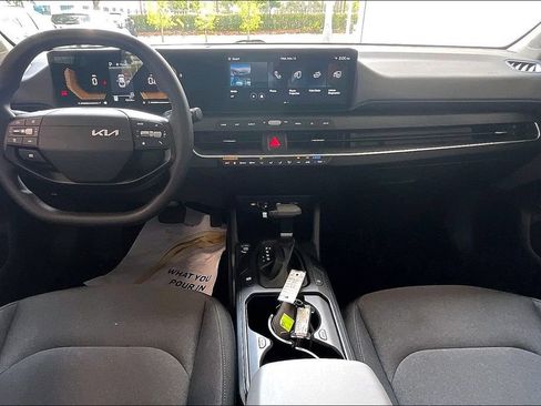 Used 2025 Kia K4 FWD image 6
