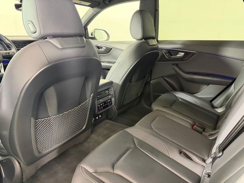 Used 2019 Audi Q8 Premium Plus w/ Premium Plus AWD/4WD image 26