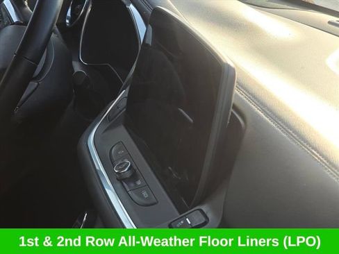 Used 2023 Chevrolet Blazer LT w/ Sound & Technology Package FWD image 32