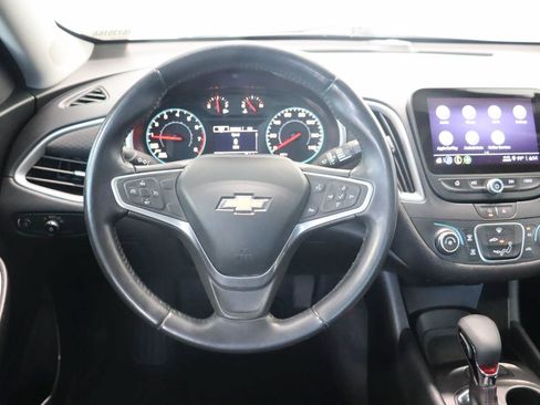 Used 2022 Chevrolet Malibu RS FWD image 9
