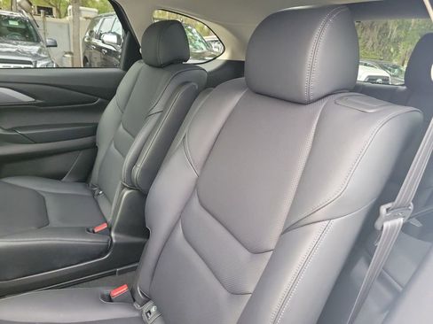 Used 2023 MAZDA CX-9 Touring image 13