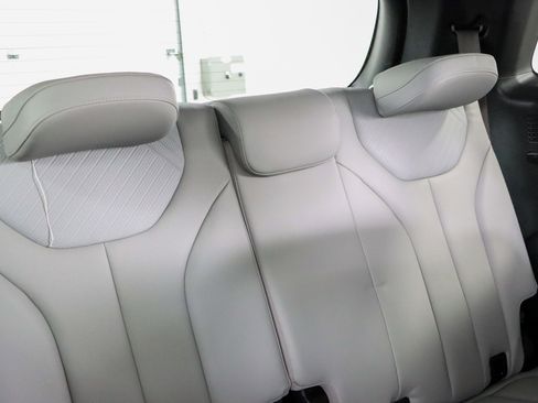 Used 2023 Hyundai Palisade SEL image 29