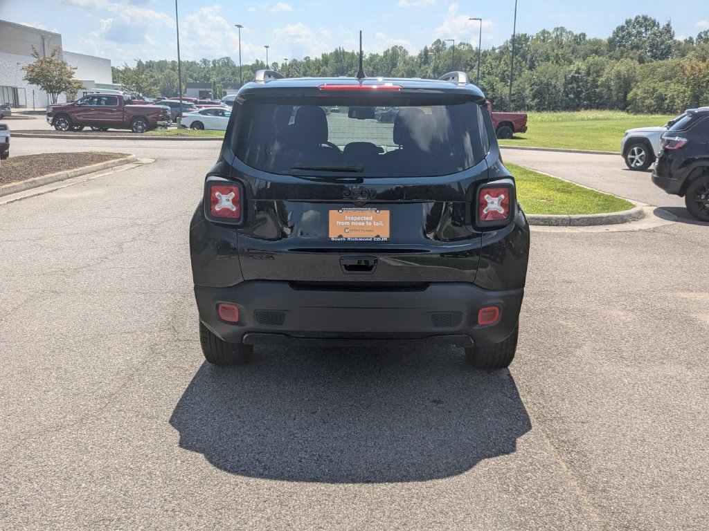 Certified 2022 Jeep Renegade Altitude w/ Convenience Group AWD/4WD image 4