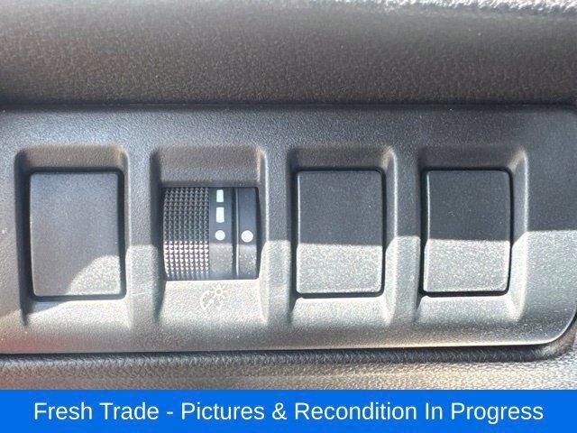 Used 2024 Subaru Outback Premium AWD/4WD image 15