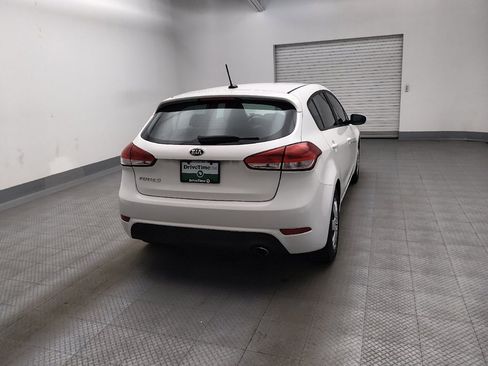 Used 2017 Kia Forte LX FWD image 7