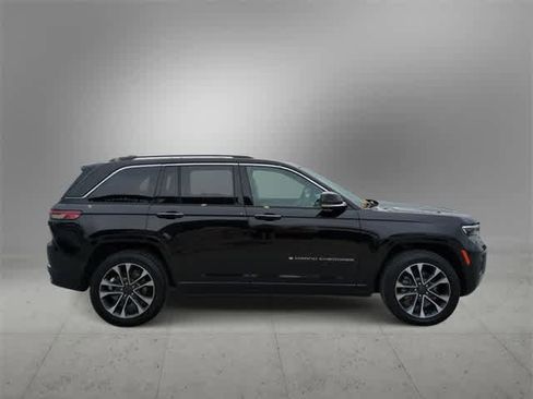 Used 2022 Jeep Grand Cherokee Overland w/ Adv Protech Group III image 9