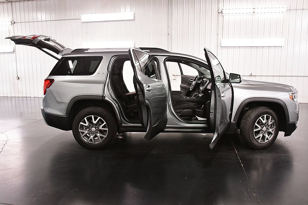 Used 2023 GMC Acadia SLE w/ Driver Convenience Package AWD/4WD image 32
