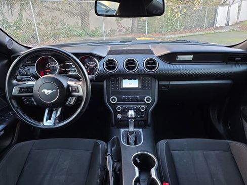 Used 2019 Ford Mustang Coupe image 12