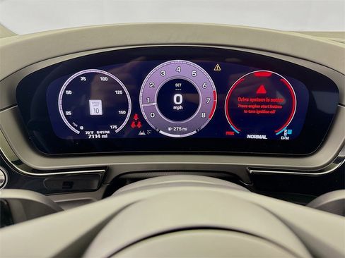 Certified 2024 Porsche Cayenne Coupe image 16