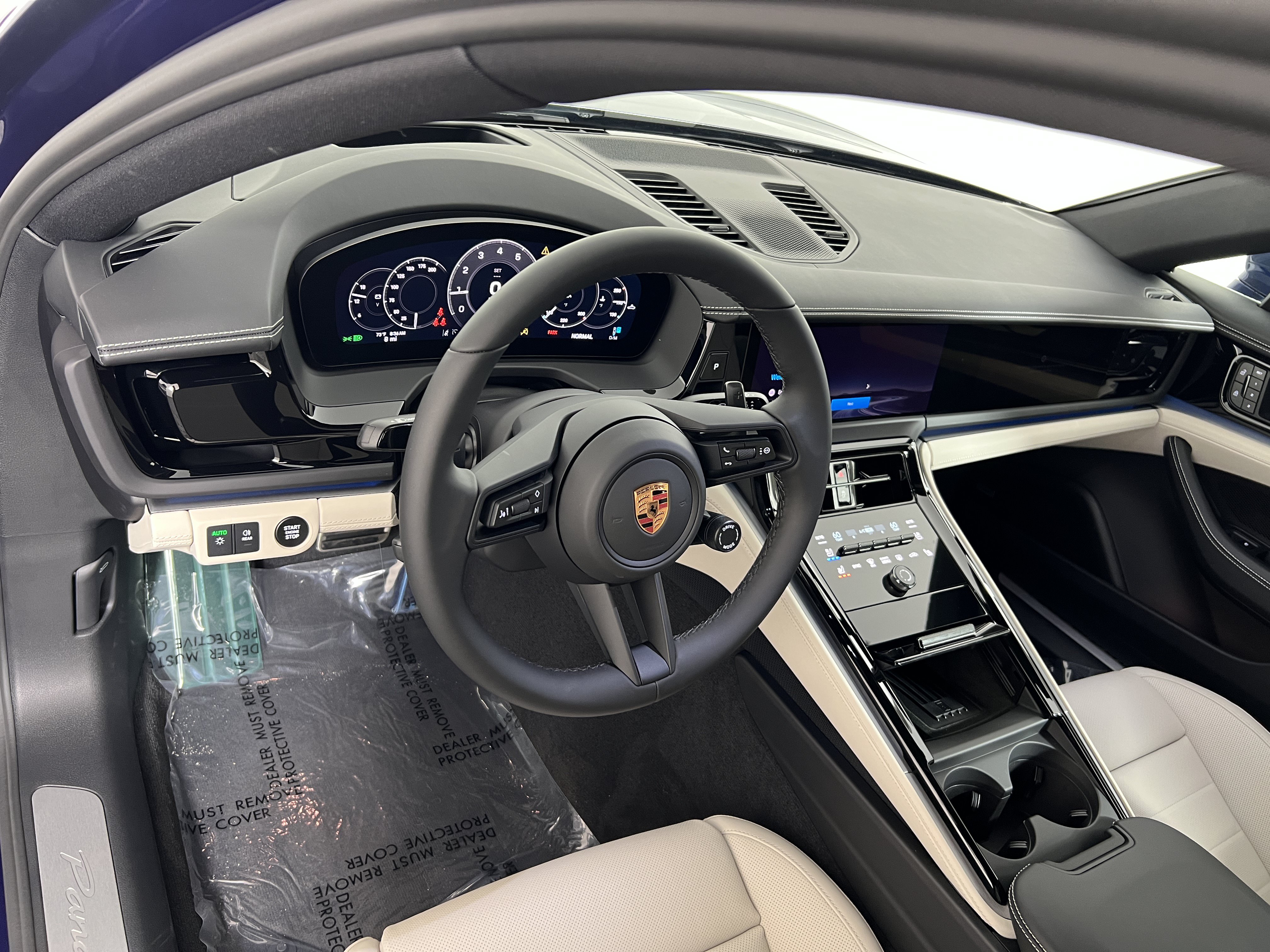 New 2026 Porsche Panamera RWD image 4