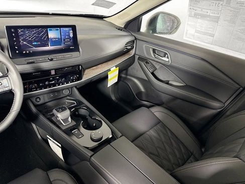 New 2026 Nissan Rogue Platinum w/ Tech Package image 21