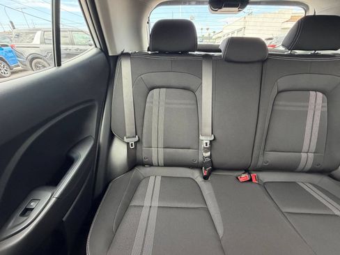 Used 2026 Hyundai Venue SEL FWD image 38