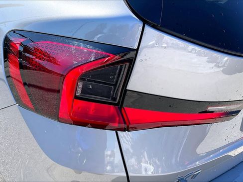 Used 2025 BMW X1 xDrive28i w/ Premium Package image 15