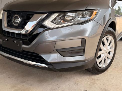 Used 2020 Nissan Rogue S FWD image 9