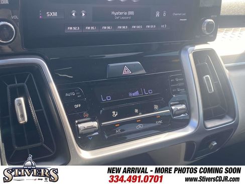 Used 2022 Kia Sorento S image 24