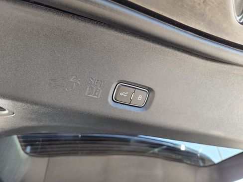 Used 2025 Ford Expedition Max Active image 30