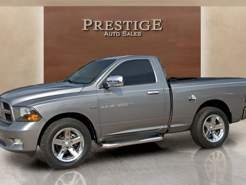 Used 2012 RAM 1500 Express RWD image 7