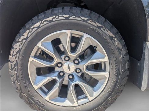 Used 2020 Chevrolet Silverado 1500 RST w/ True North Edition AWD/4WD image 11