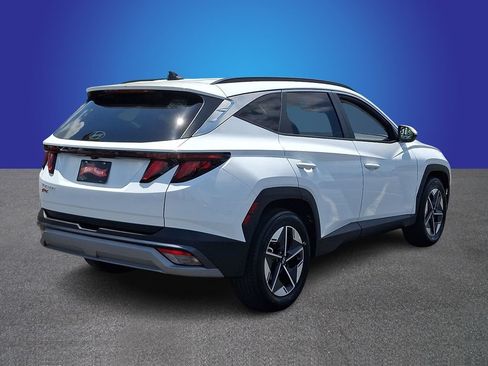 Used 2025 Hyundai Tucson SEL FWD image 4