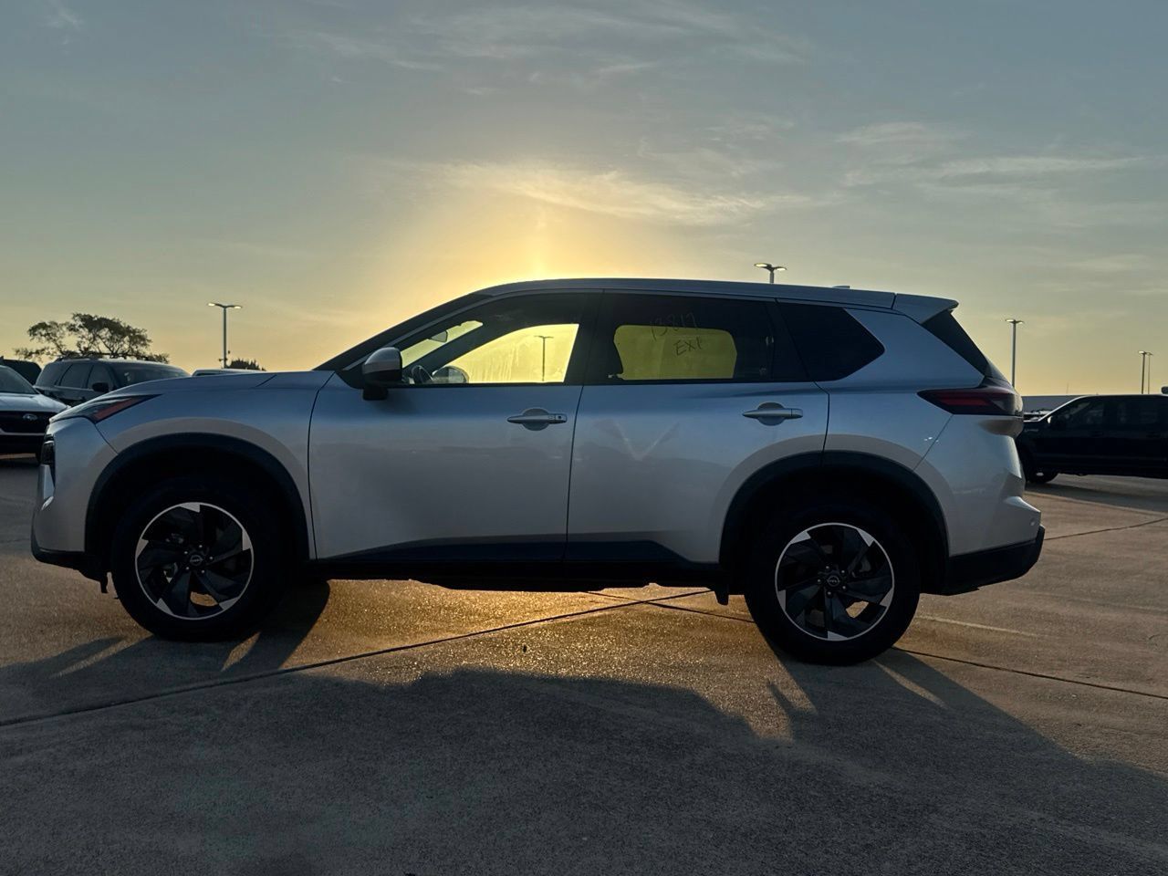 Certified 2024 Nissan Rogue SV AWD/4WD image 12