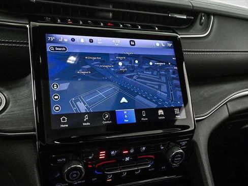 Used 2023 Jeep Grand Cherokee Overland image 13