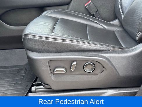 Used 2021 GMC Yukon Denali w/ Denali Ultimate Package image 30