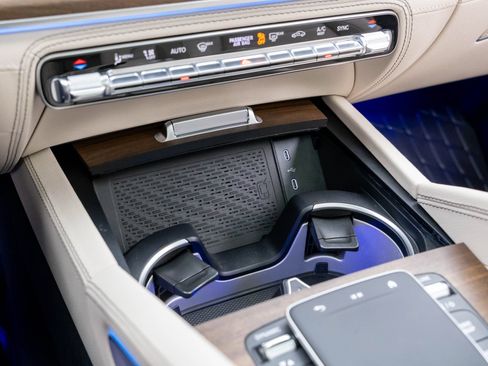 New 2026 Mercedes-Benz GLS 580 4MATIC image 29