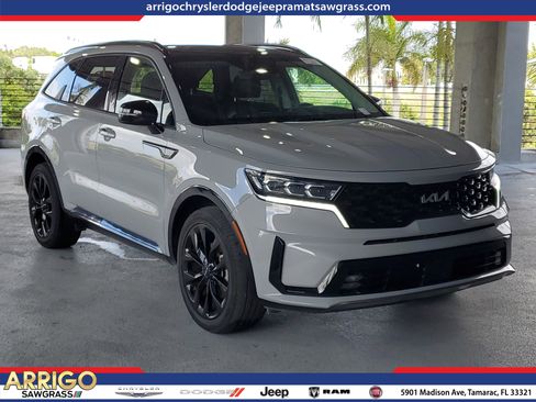 Used 2023 Kia Sorento SX image 1