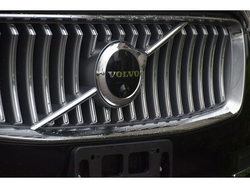 Used 2023 Volvo XC90 B6 Plus AWD/4WD image 10