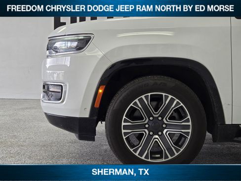 Used 2024 Jeep Wagoneer L Series II w/ Flexible Seating Group AWD/4WD image 6