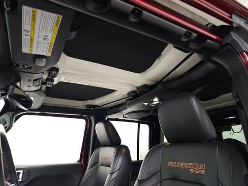 Used 2021 Jeep Wrangler Unlimited Rubicon w/ Xtreme Recon 35" Tire Package AWD/4WD image 18