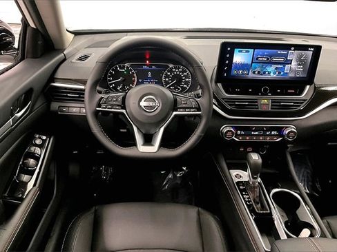 New 2025 Nissan Altima 2.5 SR w/ SR Premium Package image 19