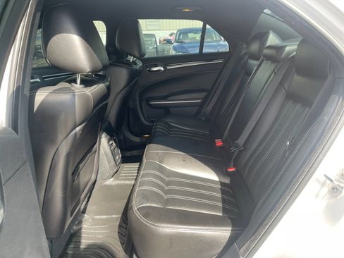 Used 2019 Chrysler 300 S image 14