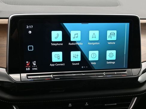 Used 2024 Volkswagen Atlas SE AWD/4WD image 15