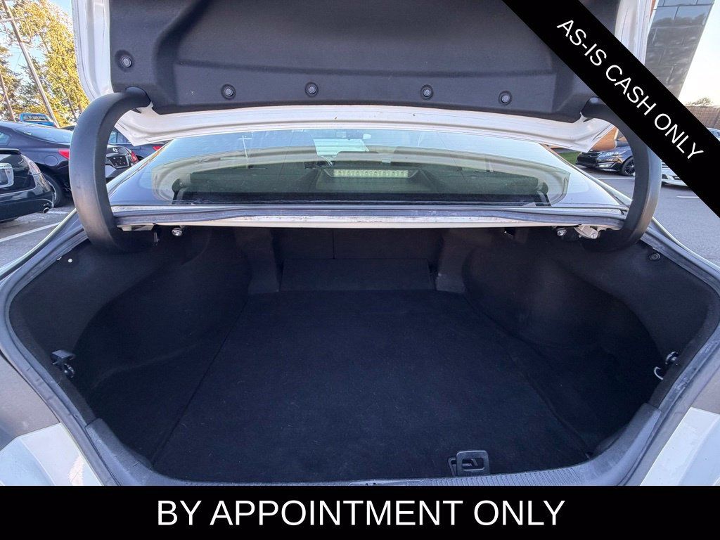 Used 2018 Toyota Camry LE FWD image 21