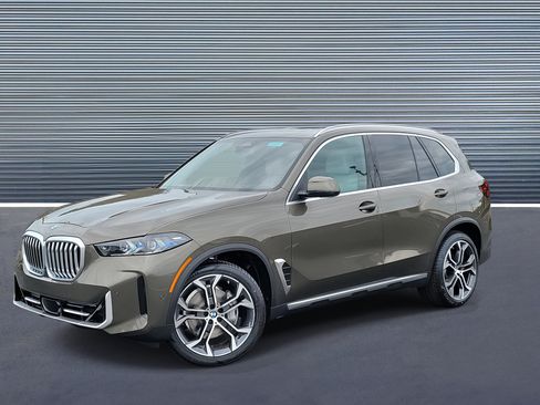 New 2026 BMW X5 xDrive40i w/ Executive Package image 1