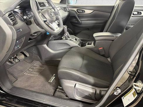 Used 2020 Nissan Rogue Sport S FWD image 9