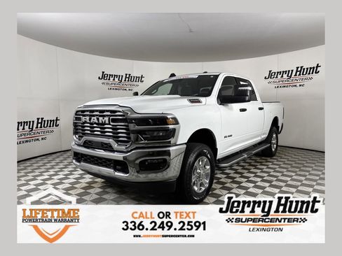 Used 2025 RAM 2500 Big Horn AWD/4WD image 1