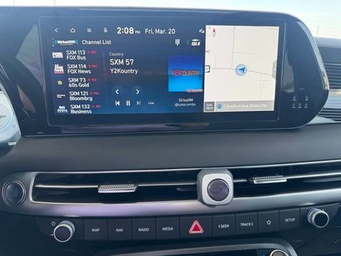 Used 2025 Hyundai Palisade Calligraphy image 8