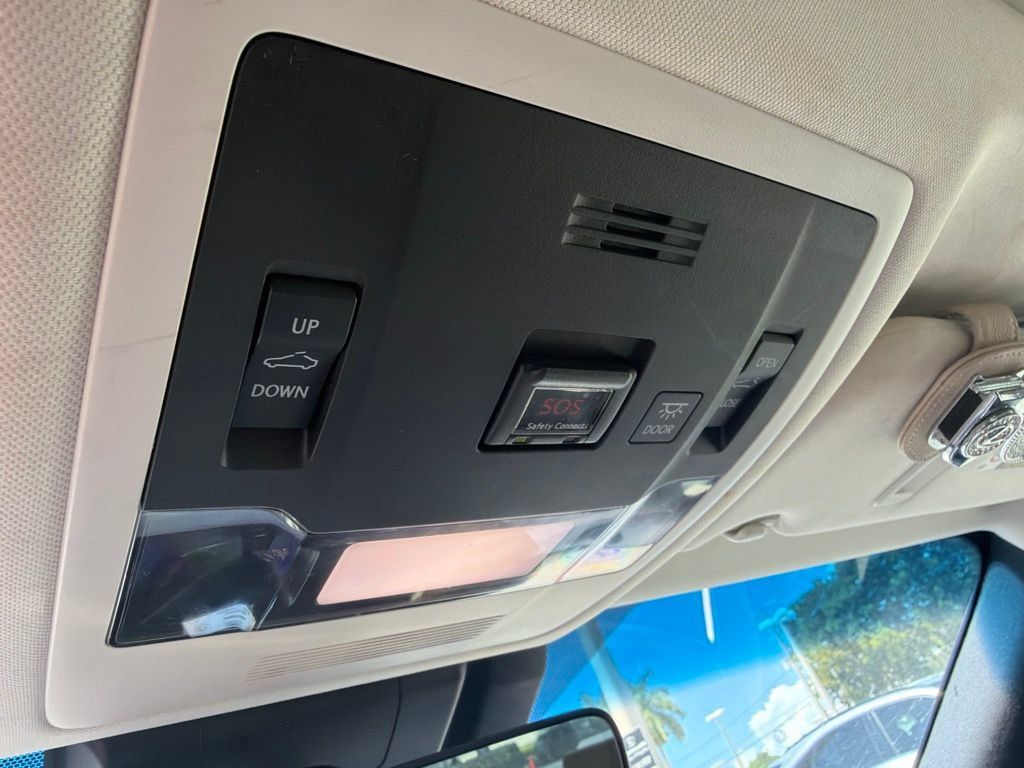 Used 2019 Lexus ES 350 w/ Premium Package FWD image 25
