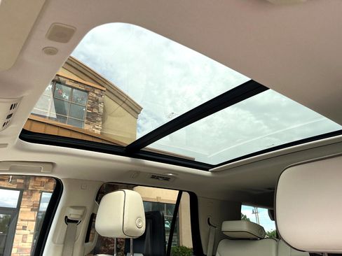 Used 2021 GMC Yukon Denali image 28