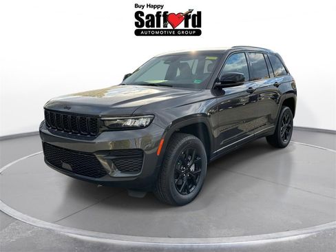 New 2025 Jeep Grand Cherokee Altitude image 1
