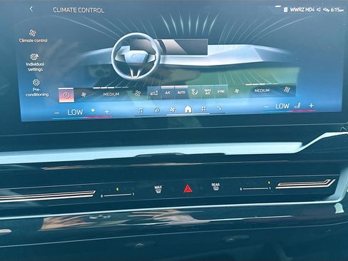 Used 2024 BMW 530i w/ M Sport Package RWD image 35